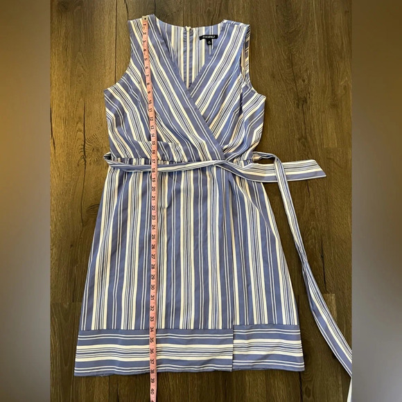 Roz & Ali Sleeveless Blue and White Dress Size 10 - Picture 5 of 10